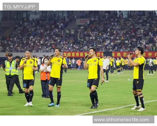 香港足球明星全景回顾与成就展示合集